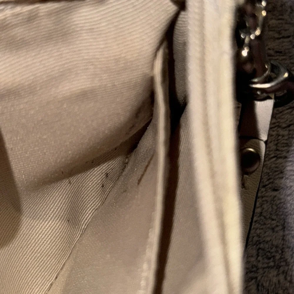 Coach‎ wristlet - White/Cream